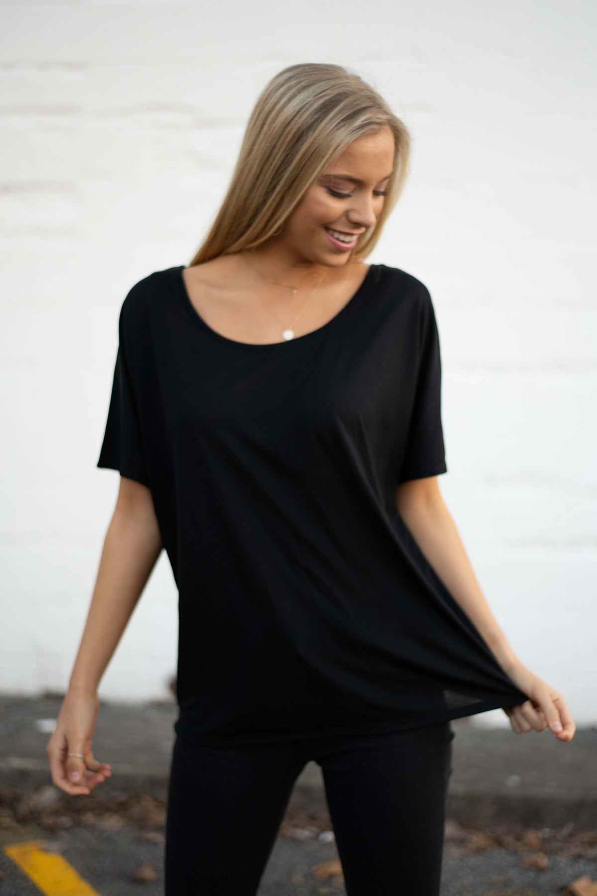 Bella Women&#39;s Slouchy Tee